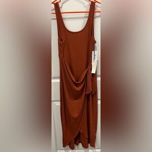 Nine Britton, size medium burnt orange maternity tank dress. NWT